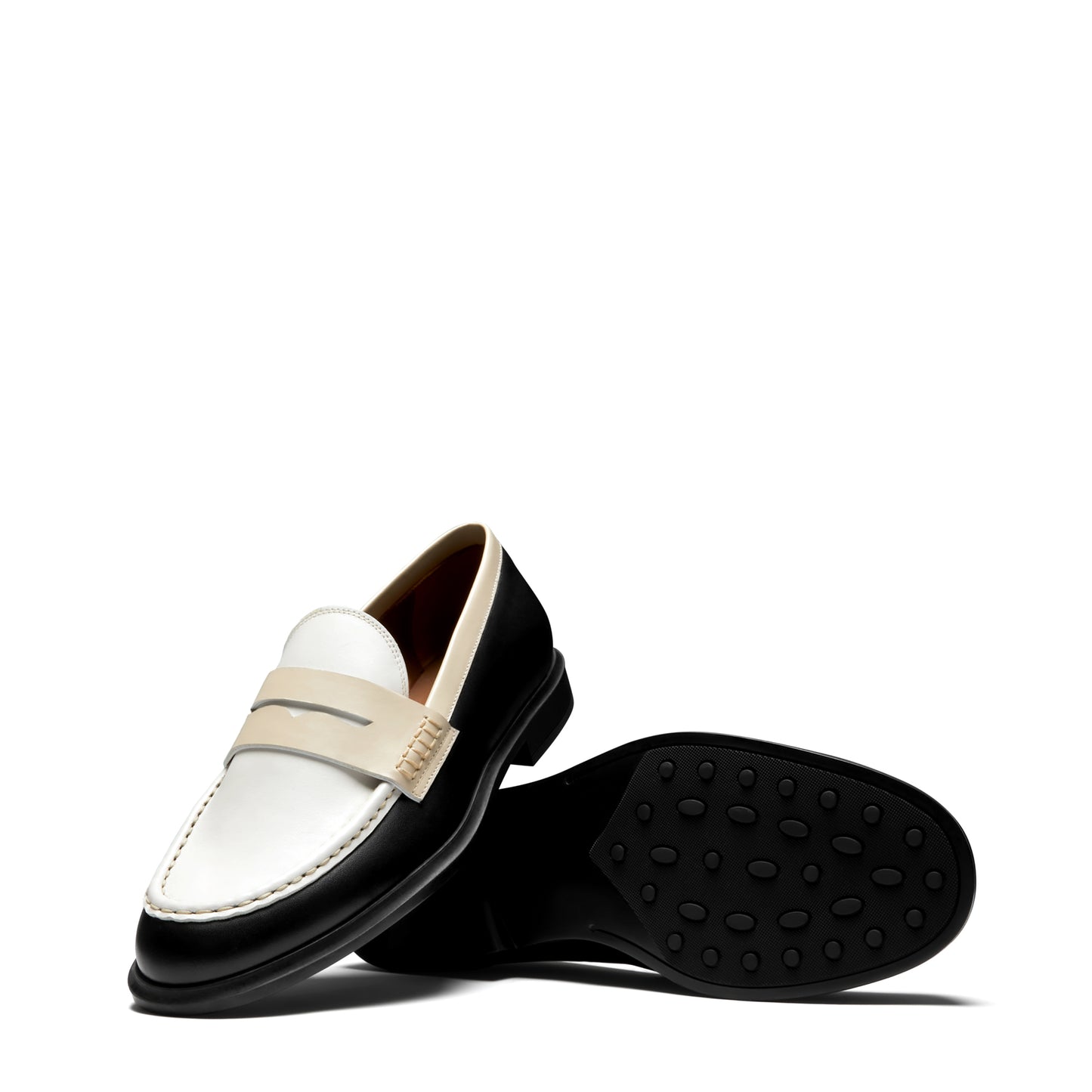 Vendôme Blandine black and white calfskin leather loafers with white details -  - Isabel Bernard