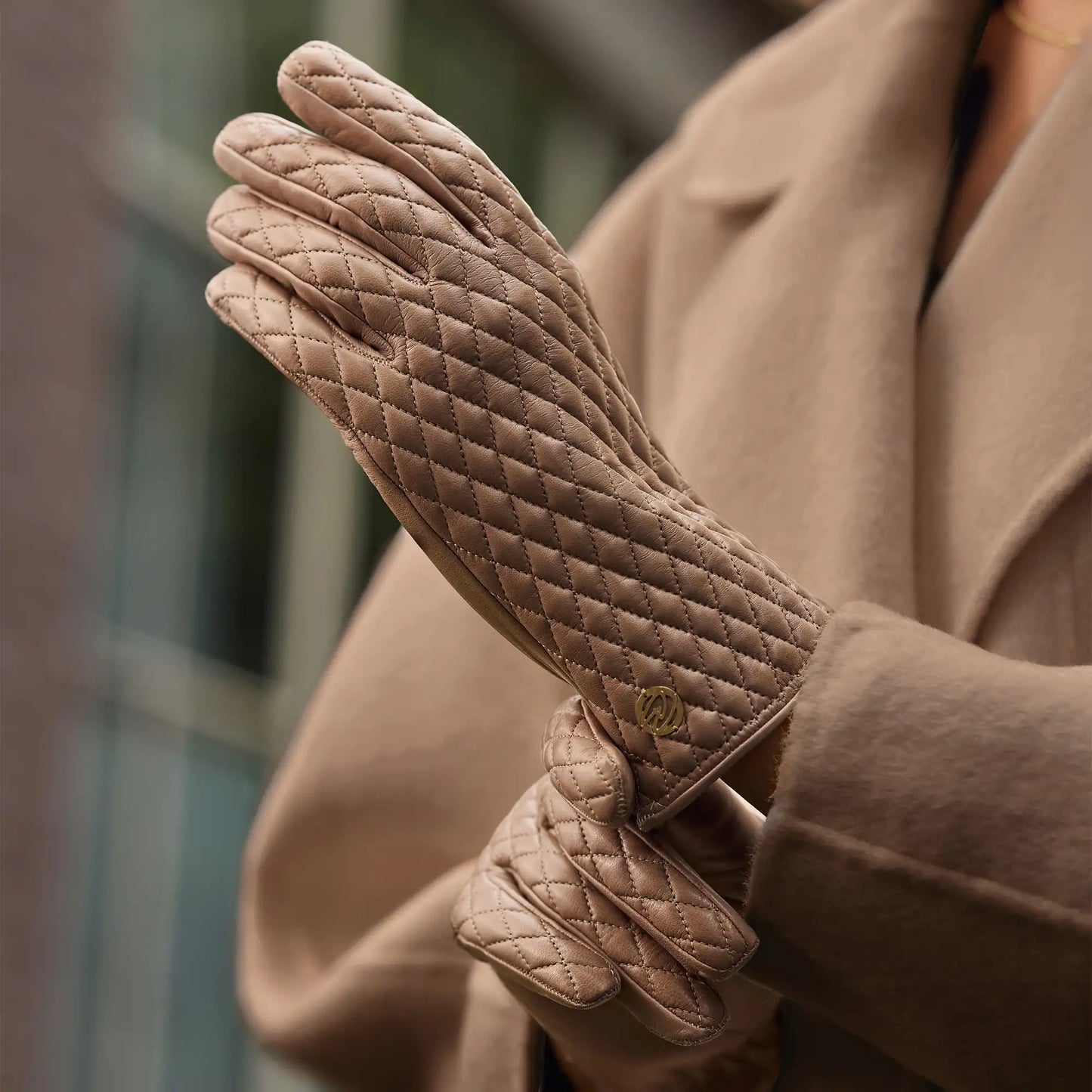 Honoré Rosette taupe goatskin leather gloves -  - Isabel Bernard