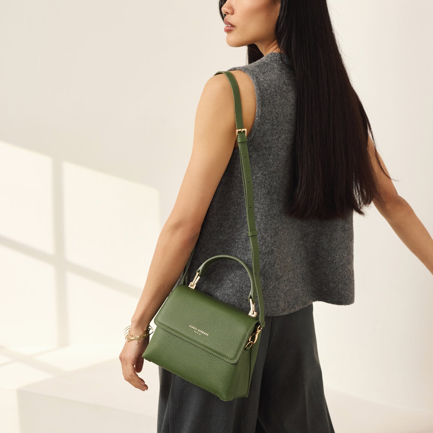 Femme Forte Heline green calfskin leather handbag - - Isabel Bernard