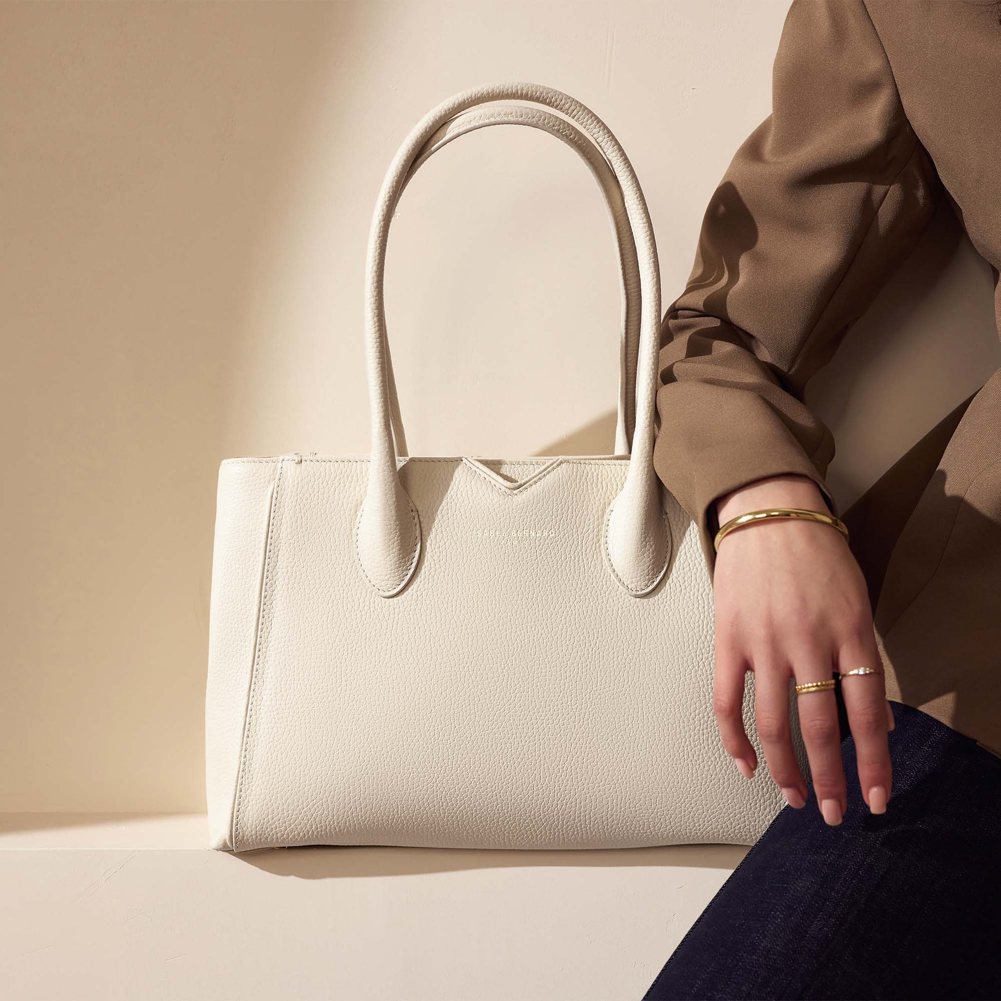 Honoré Cloe Midi cream calfskin leather handbag -  - Isabel Bernard