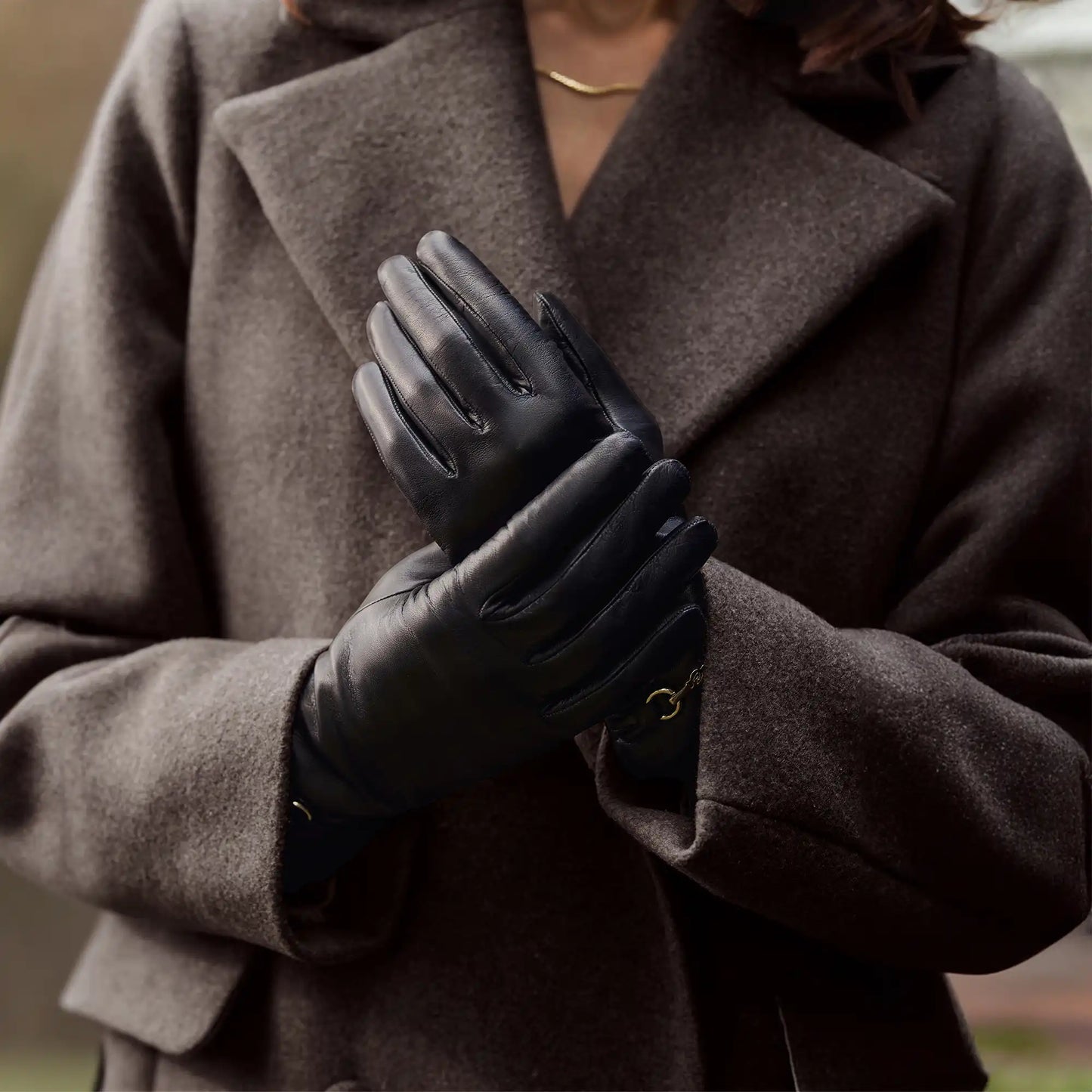 Honoré Marcelia black goatskin leather gloves -  - Isabel Bernard