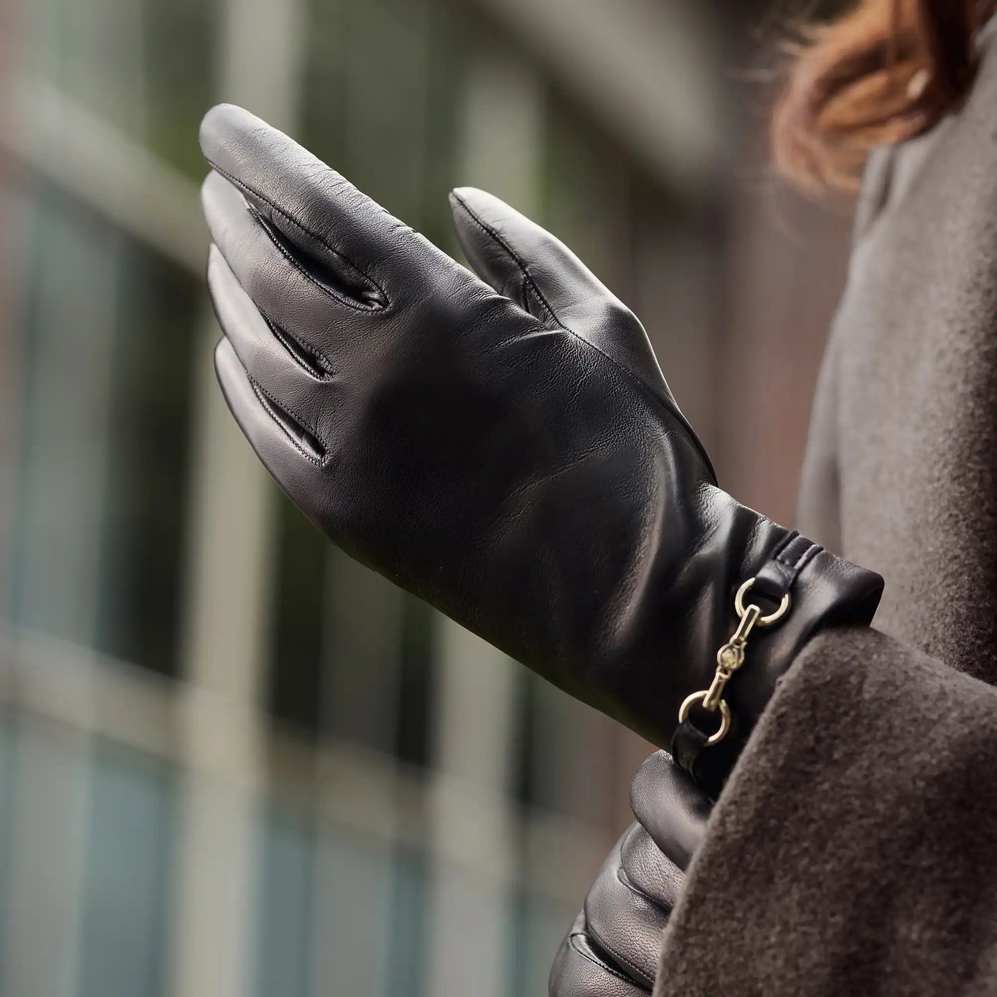 Honoré Marcelia black goatskin leather gloves -  - Isabel Bernard