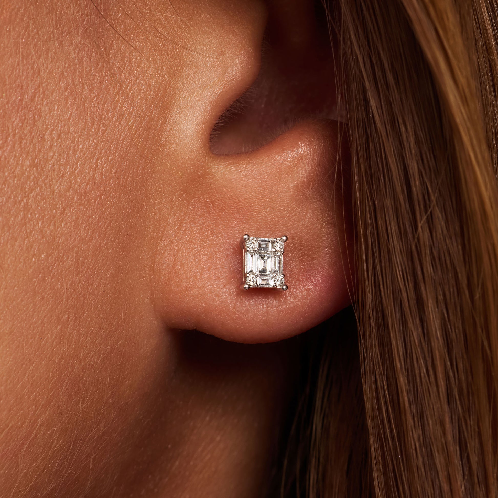 De la Paix Maxime 14 karat white gold stud ear studs with diamond 0.22 carat - - Isabel Bernard