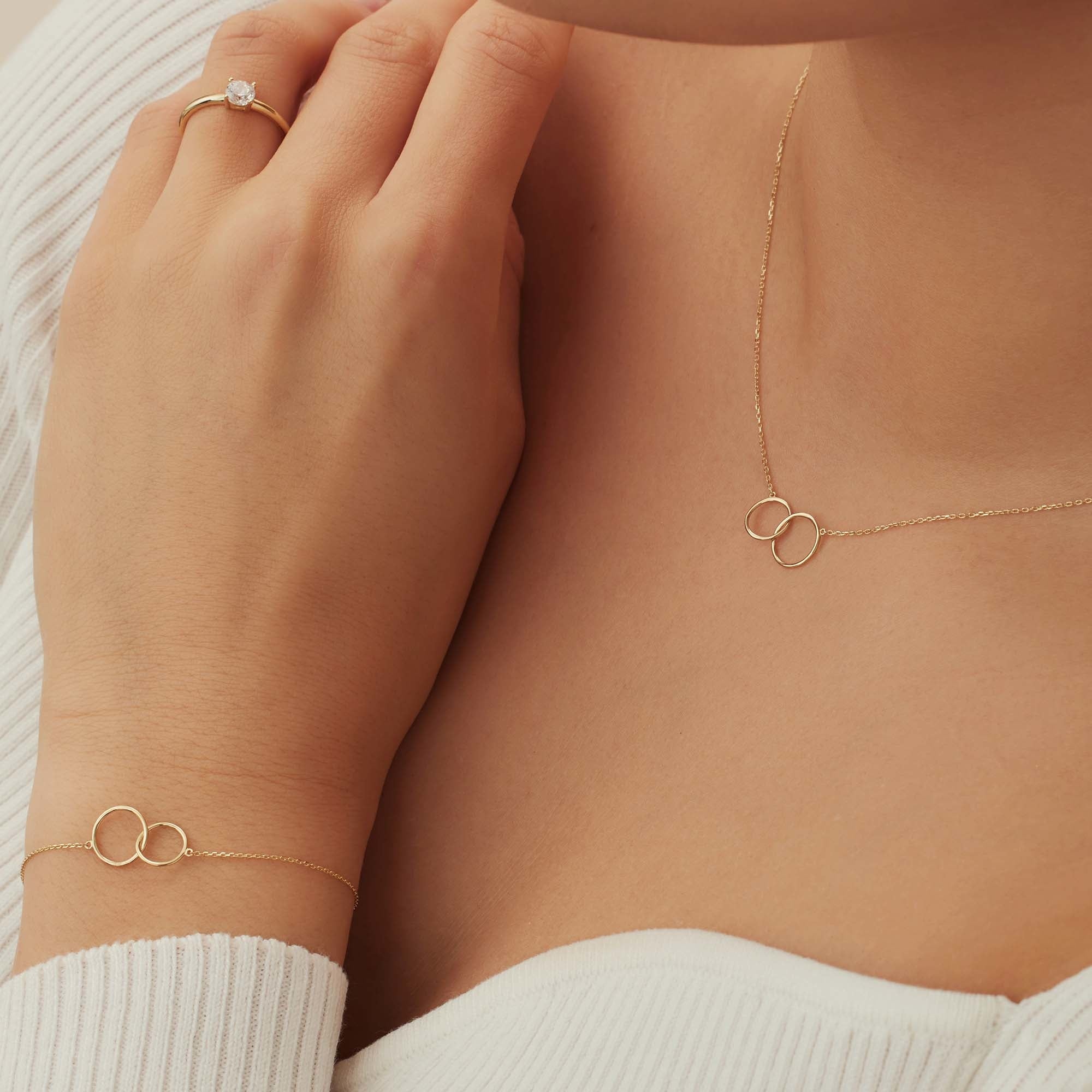 Bracelet necklace store