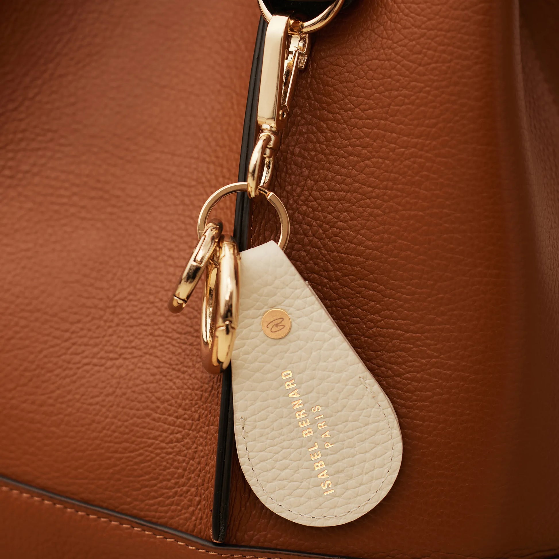 Honoré Filou cream calfskin leather Airtag key ring -  - Isabel Bernard