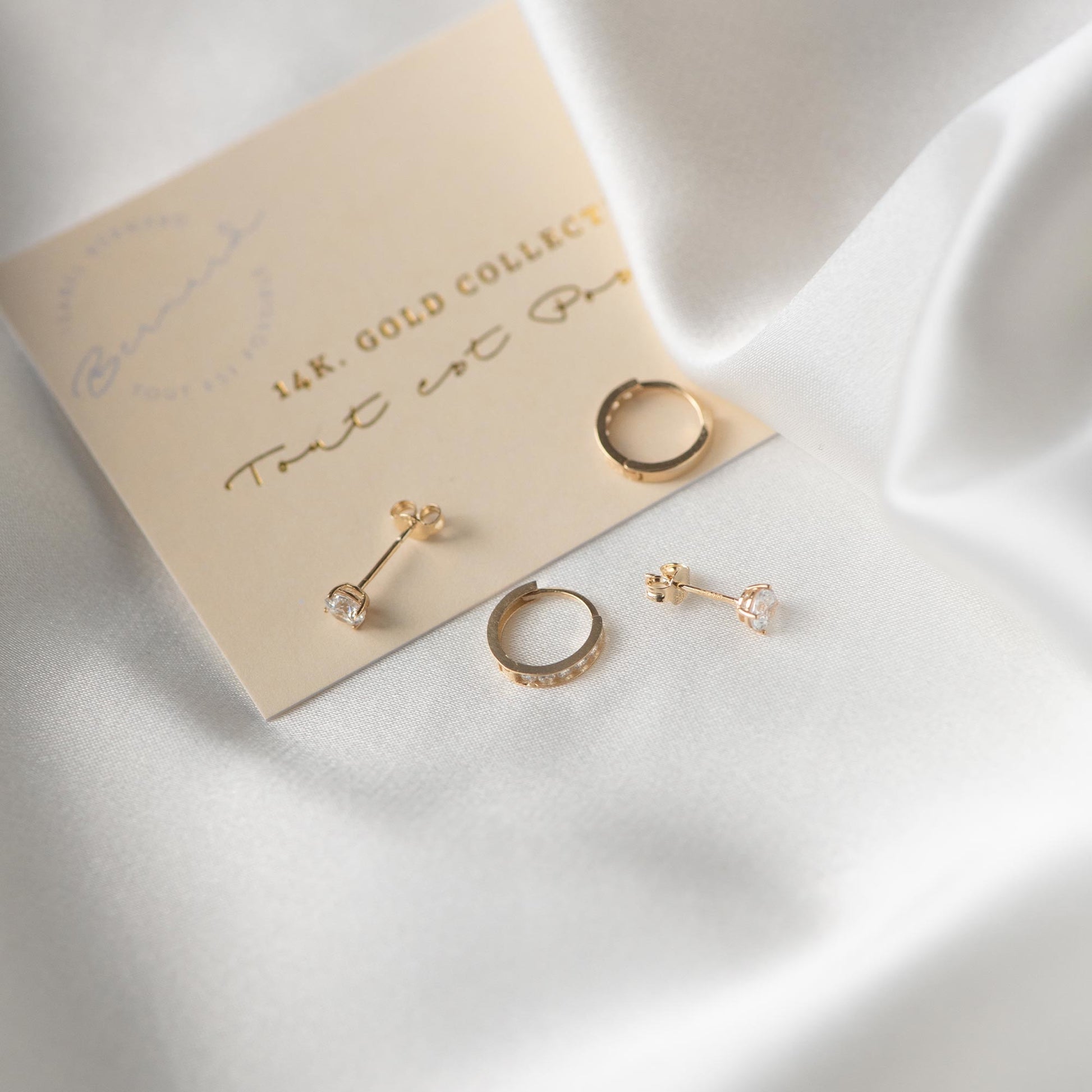 Le Marais Lourdes 14 karat gold ear studs with zirconia stone -  - Isabel Bernard