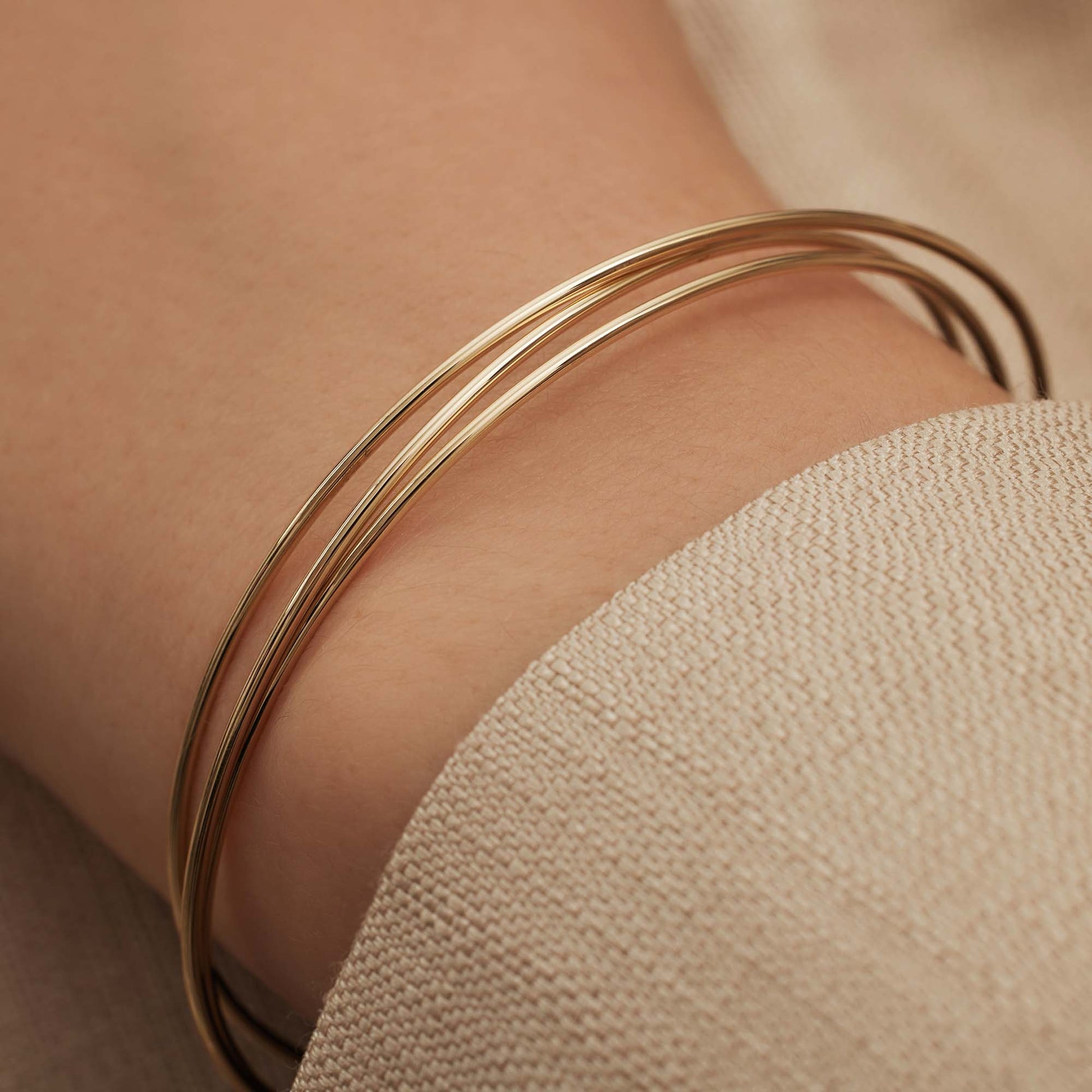 Cour d'Honneur Adora 14 karat gold bangles with 3 bracelets -  - Isabel Bernard