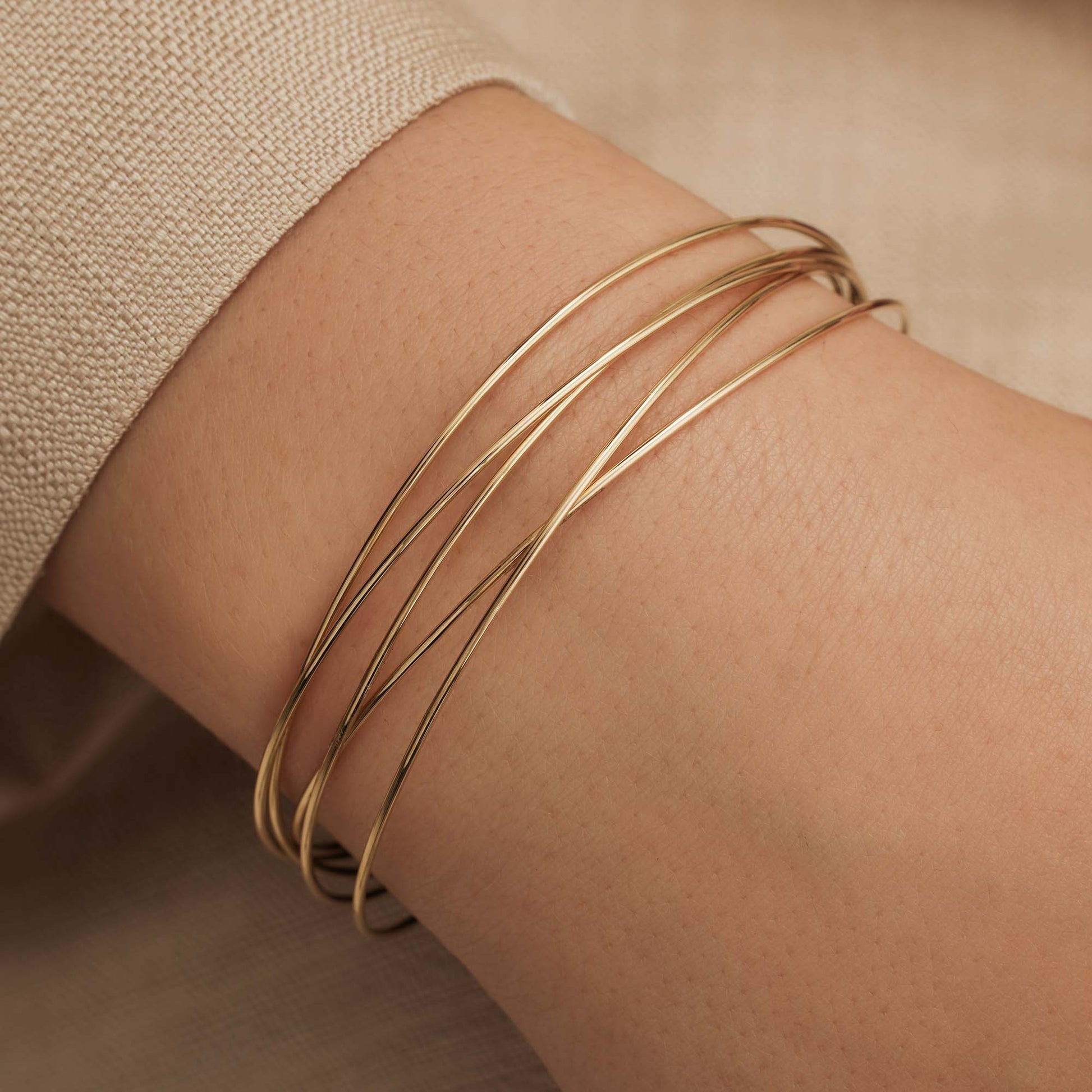 Cour d'Honneur Adora 14 karat gold bangles with 5 bracelets -  - Isabel Bernard