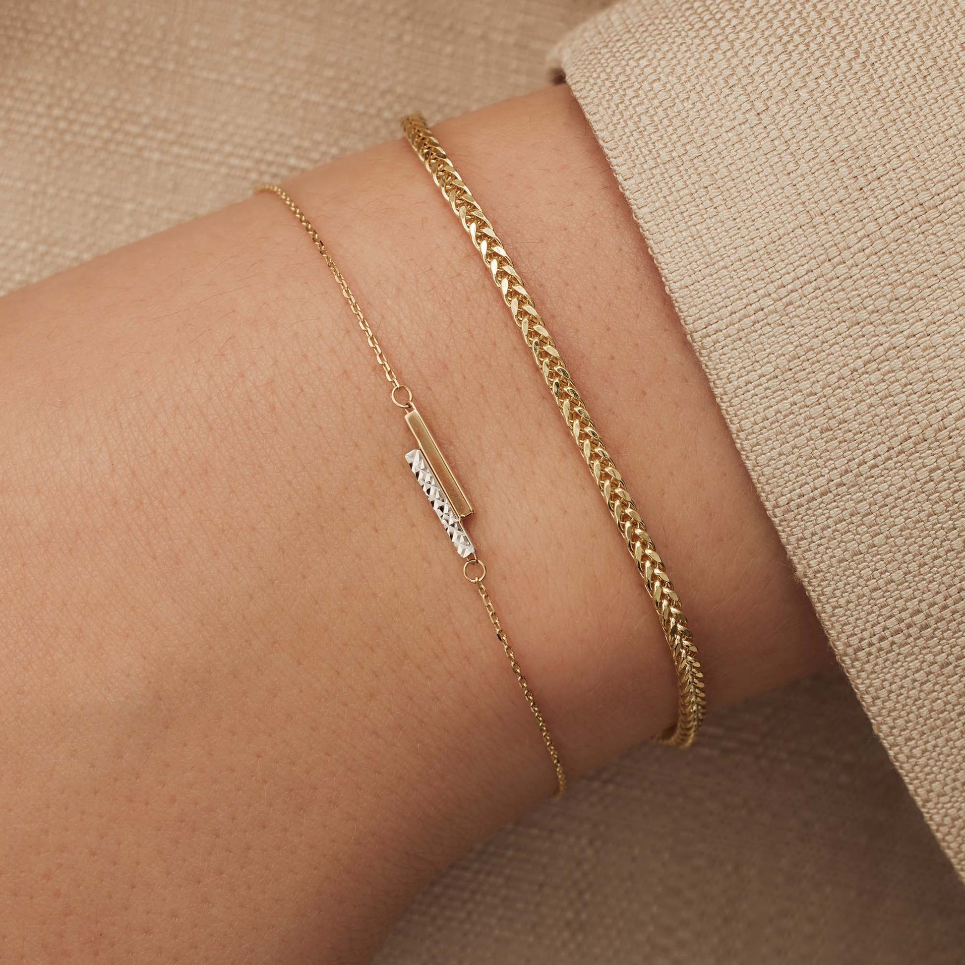 Le Marais Alice 14 karat gold bracelet with 2 rods -  - Isabel Bernard