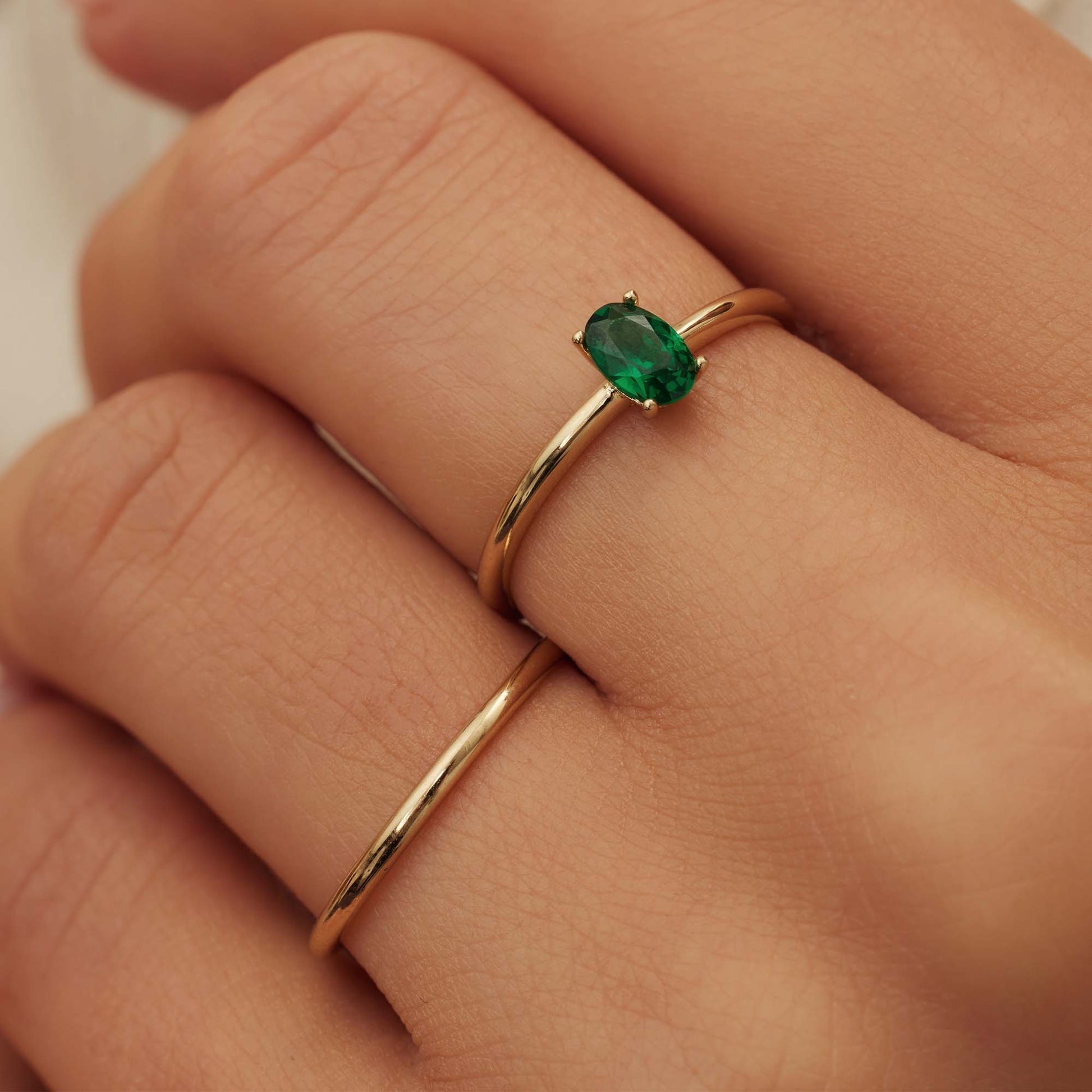 Baguette Olivia 14 karat gold ring with green zirconia stone -  - Isabel Bernard