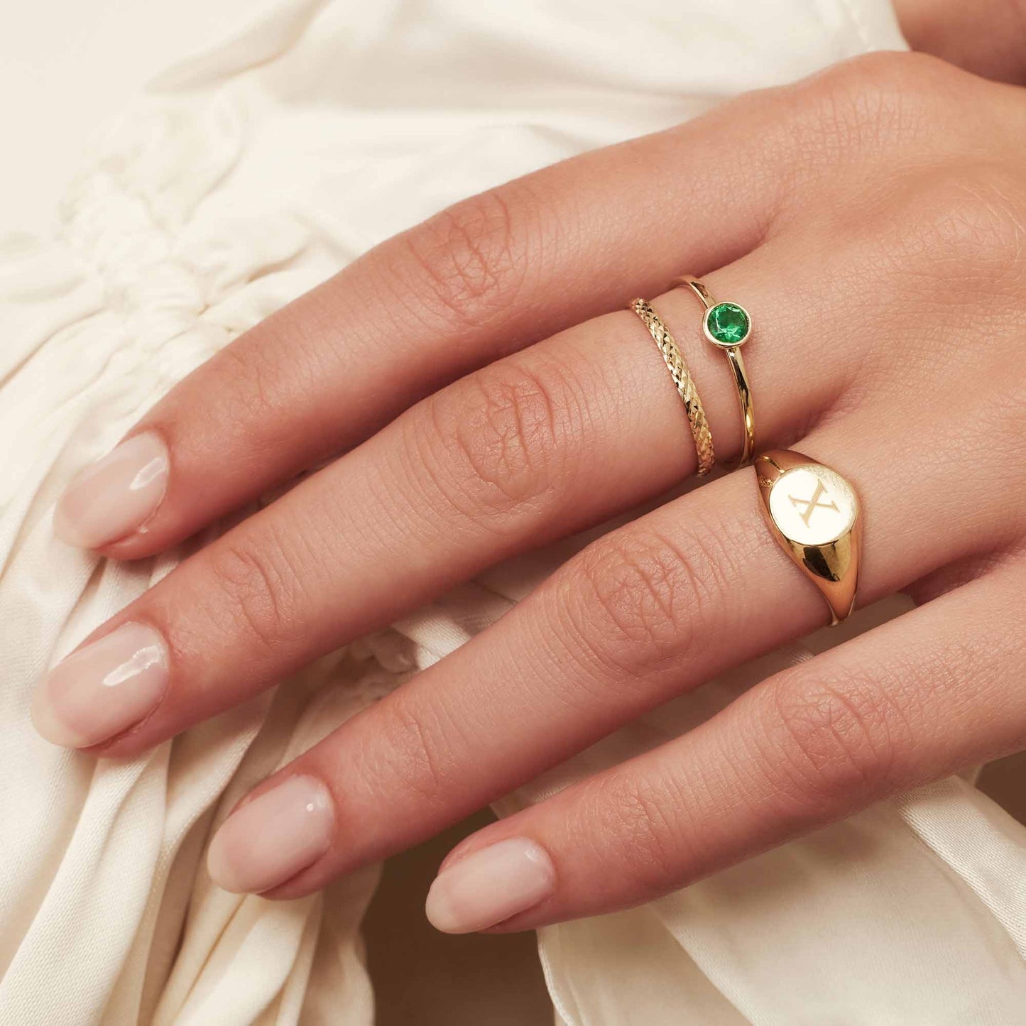 Baguette Olivia 14 karat gold ring with green zirconia -  - Isabel Bernard