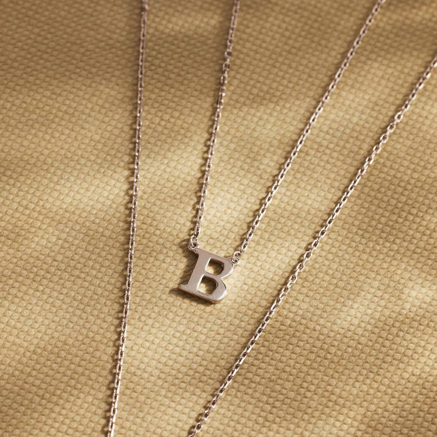 Saint Germain Chloé 14 karat white gold initial collier with letter -  - Isabel Bernard