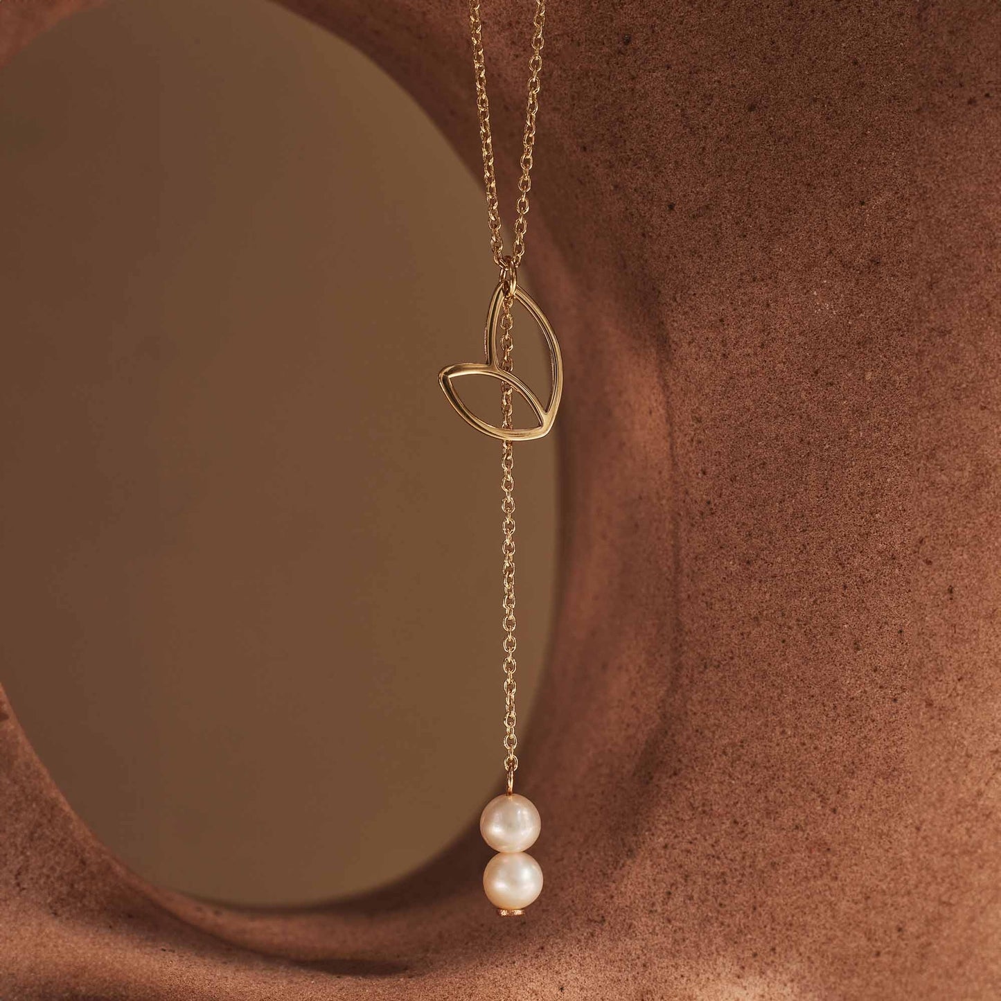 Belleville Noémi 14 karat gold necklace with freshwater pearls -  - Isabel Bernard