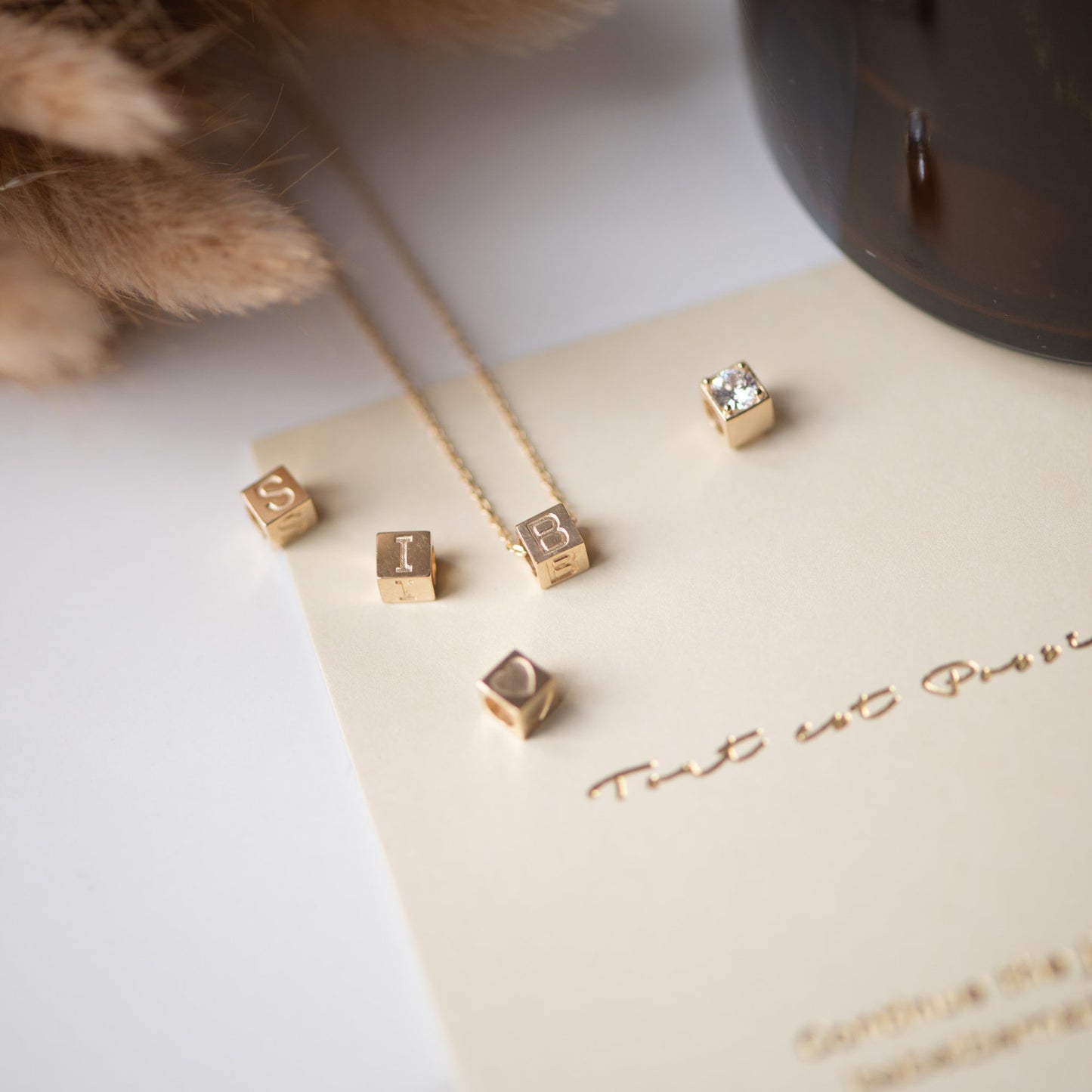 Cadeau d'Isabel 14 karat gold cube charm with heart and gold necklace gift set - - Isabel Bernard