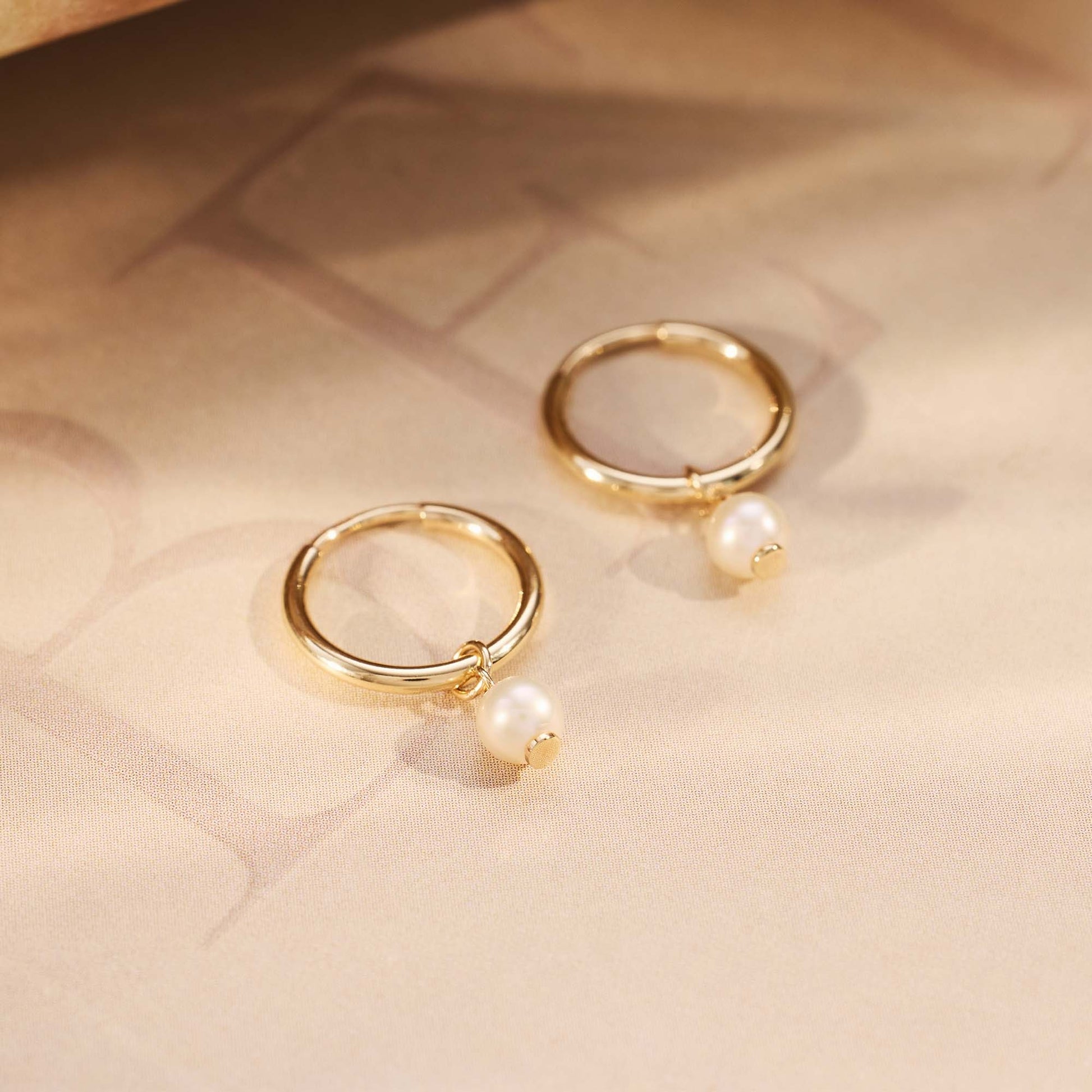 Belleville Luna 14 karat gold hoop earrings with freshwater pearl -  - Isabel Bernard