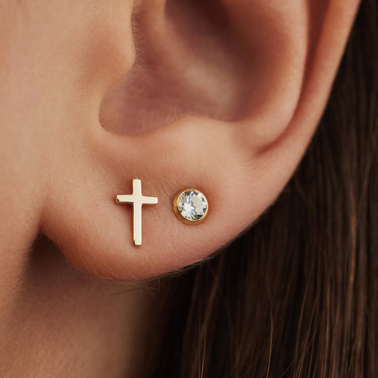 Monceau Solange 14 karat gold stud earrings with cross -  - Isabel Bernard