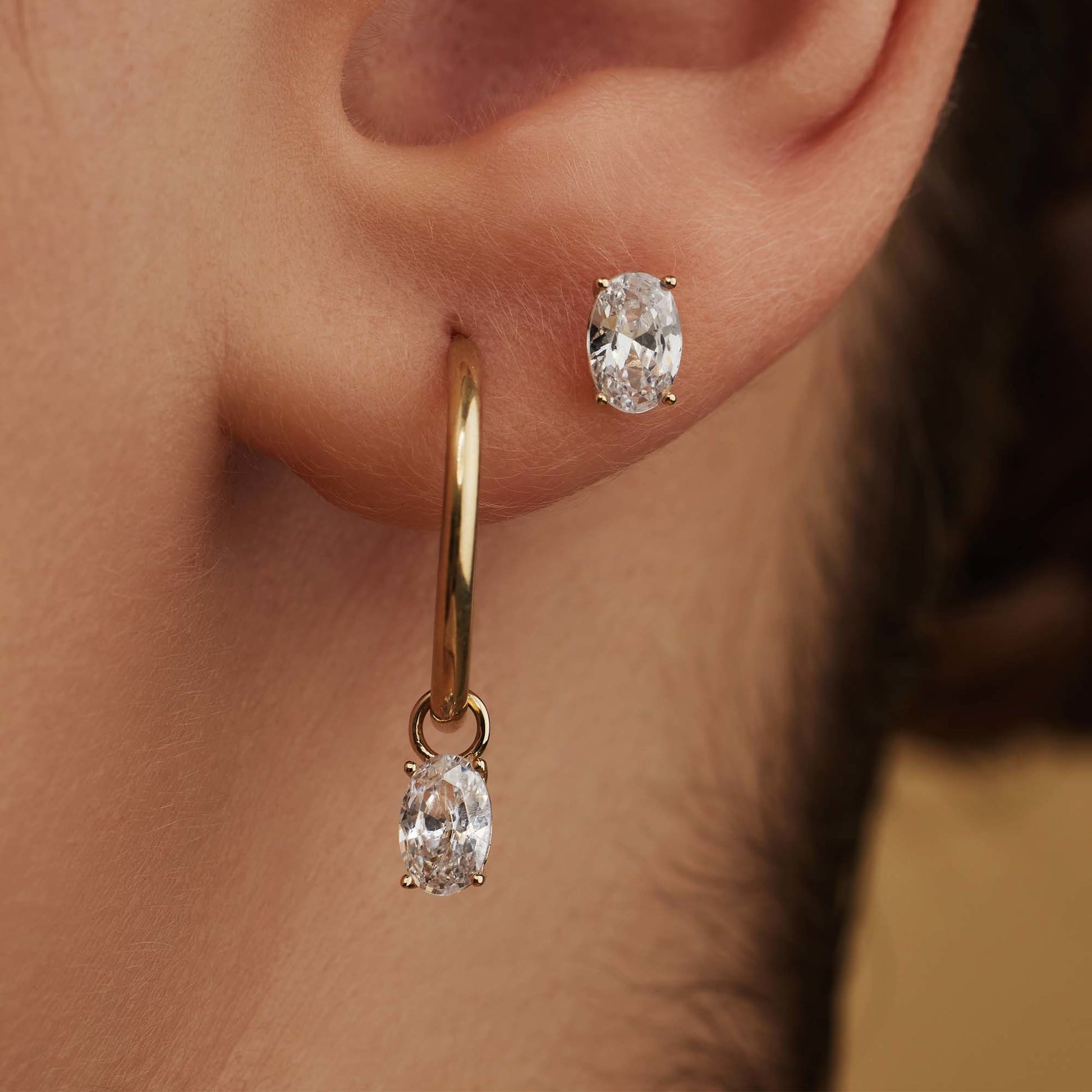 Baguette Genevieve 14 karat gold stud ear studs with white zirconia stone -  - Isabel Bernard