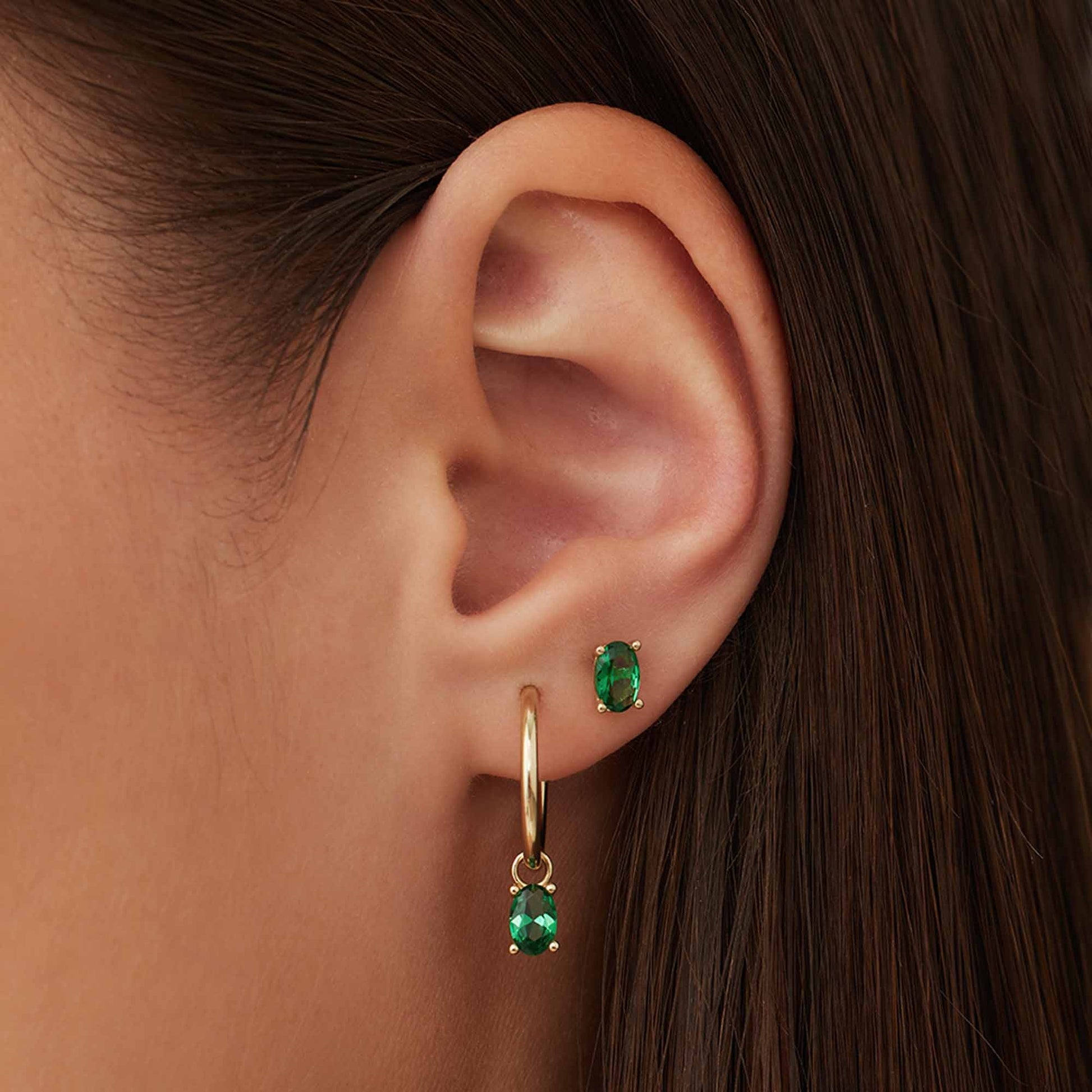 Baguette Olivia 14 karat gold stud ear studs with green zirconia stone -  - Isabel Bernard