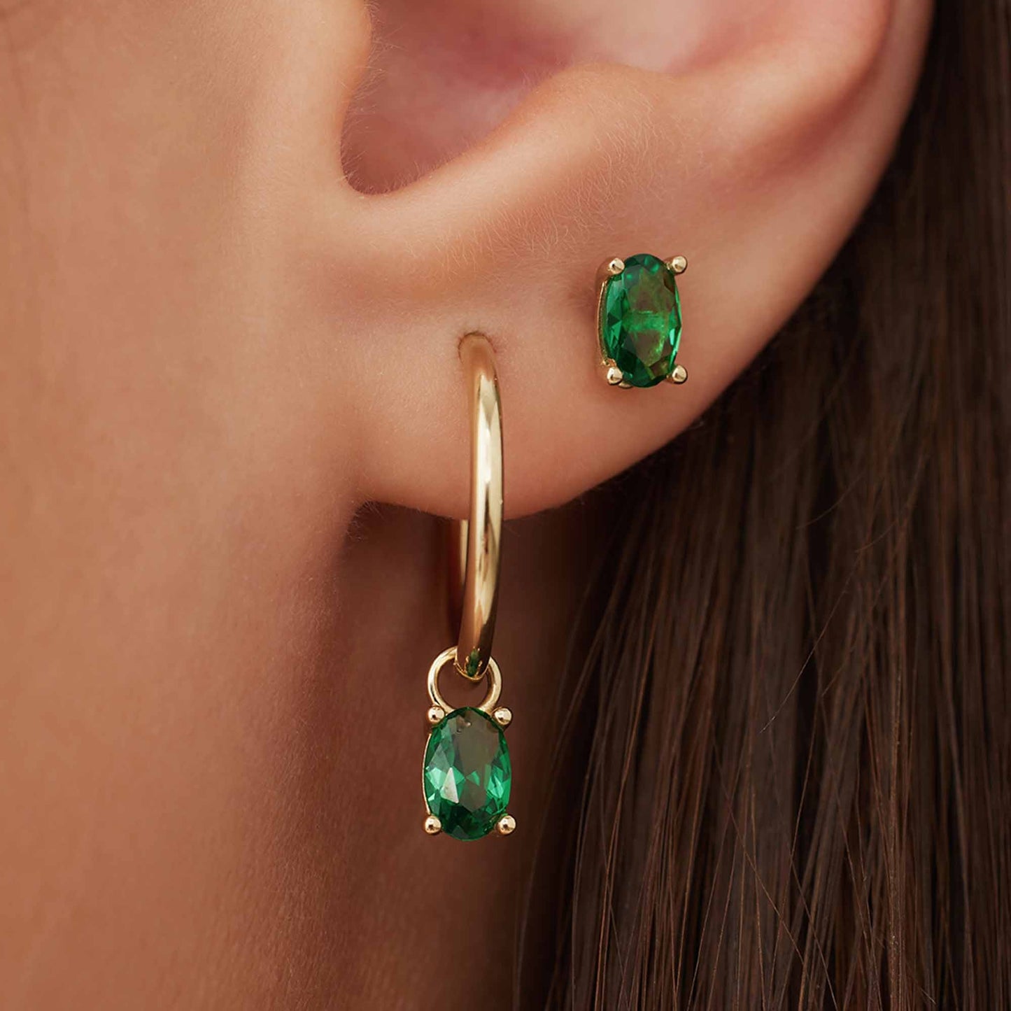 Baguette Olivia 14 karat gold stud ear studs with green zirconia stone -  - Isabel Bernard