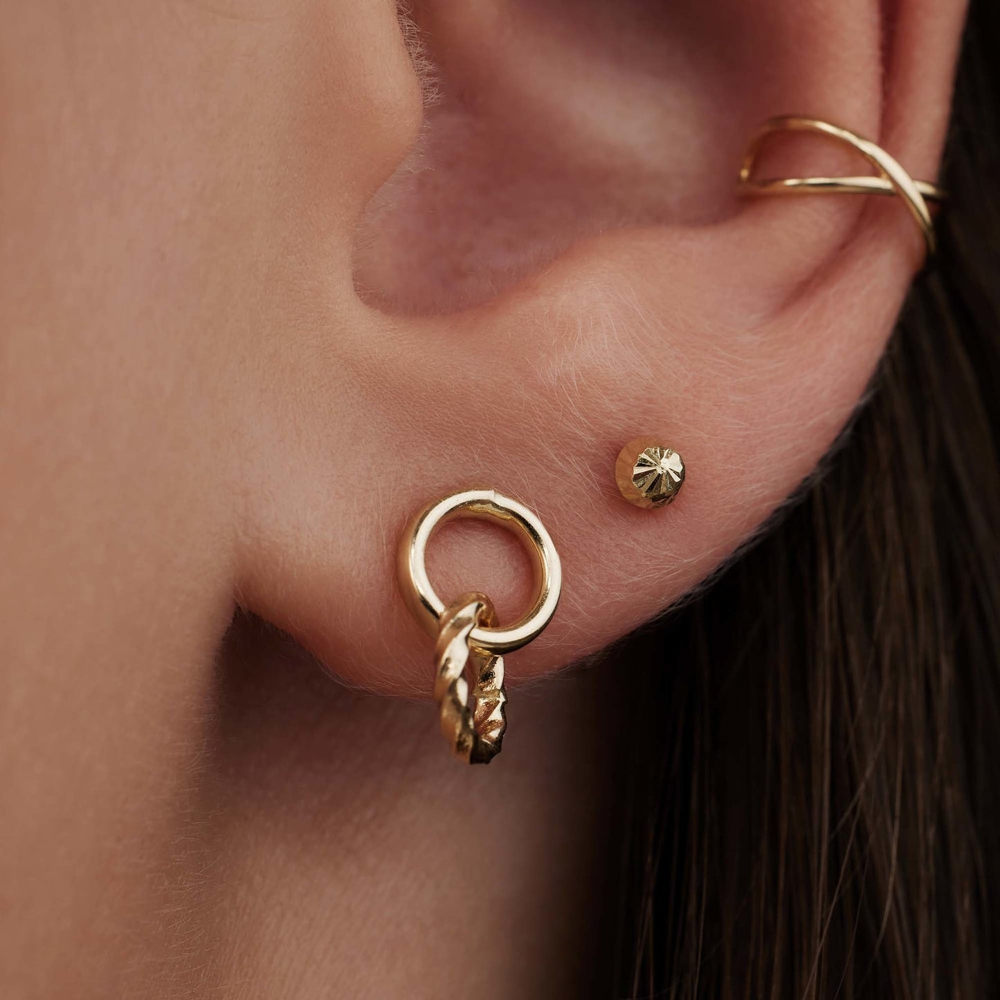 Rivoli Demi 14 karat gold stud ear studs with diamond cut -  - Isabel Bernard