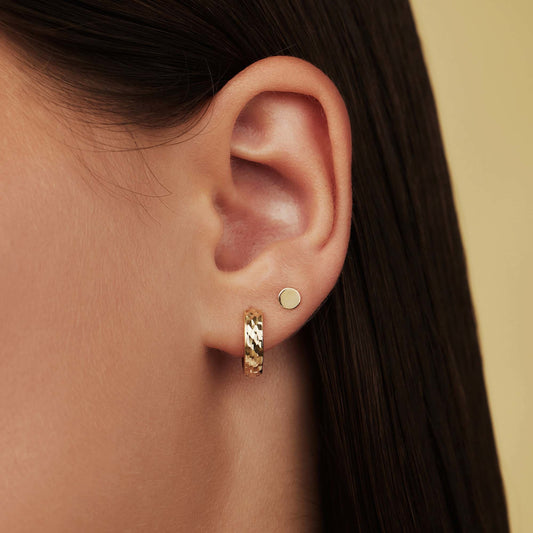 Le Marais Jeanne 14 karat gold ear studs with coin -  - Isabel Bernard