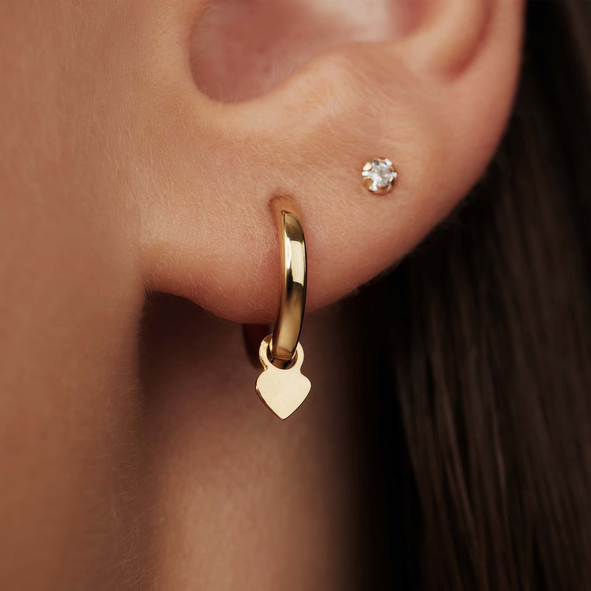 Belleville Amore 14 karat gold hoop earrings with heart -  - Isabel Bernard