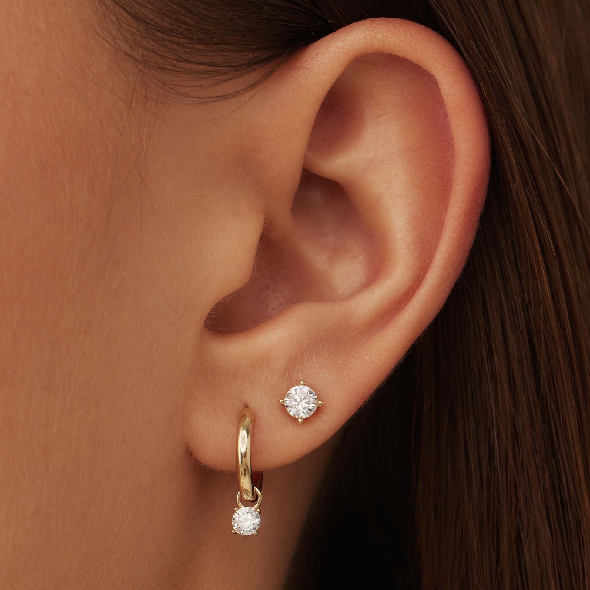 Le Marais Lourdes 14 karat gold ear studs with zirconia stone -  - Isabel Bernard