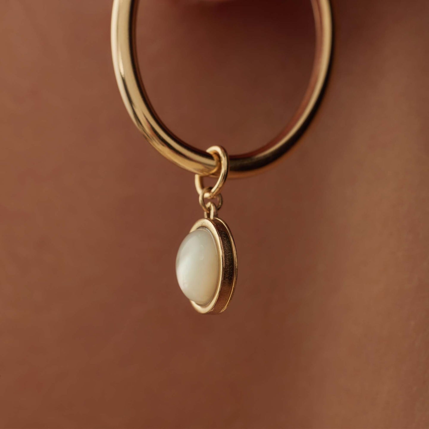 Belleville Marguerite 14 karat gold hoop earrings with mother of pearl gemstone -  - Isabel Bernard