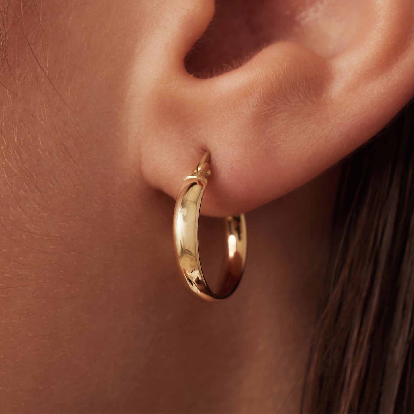 Rivoli Estrella 14 karat gold hoop earrings (14 mm) -  - Isabel Bernard