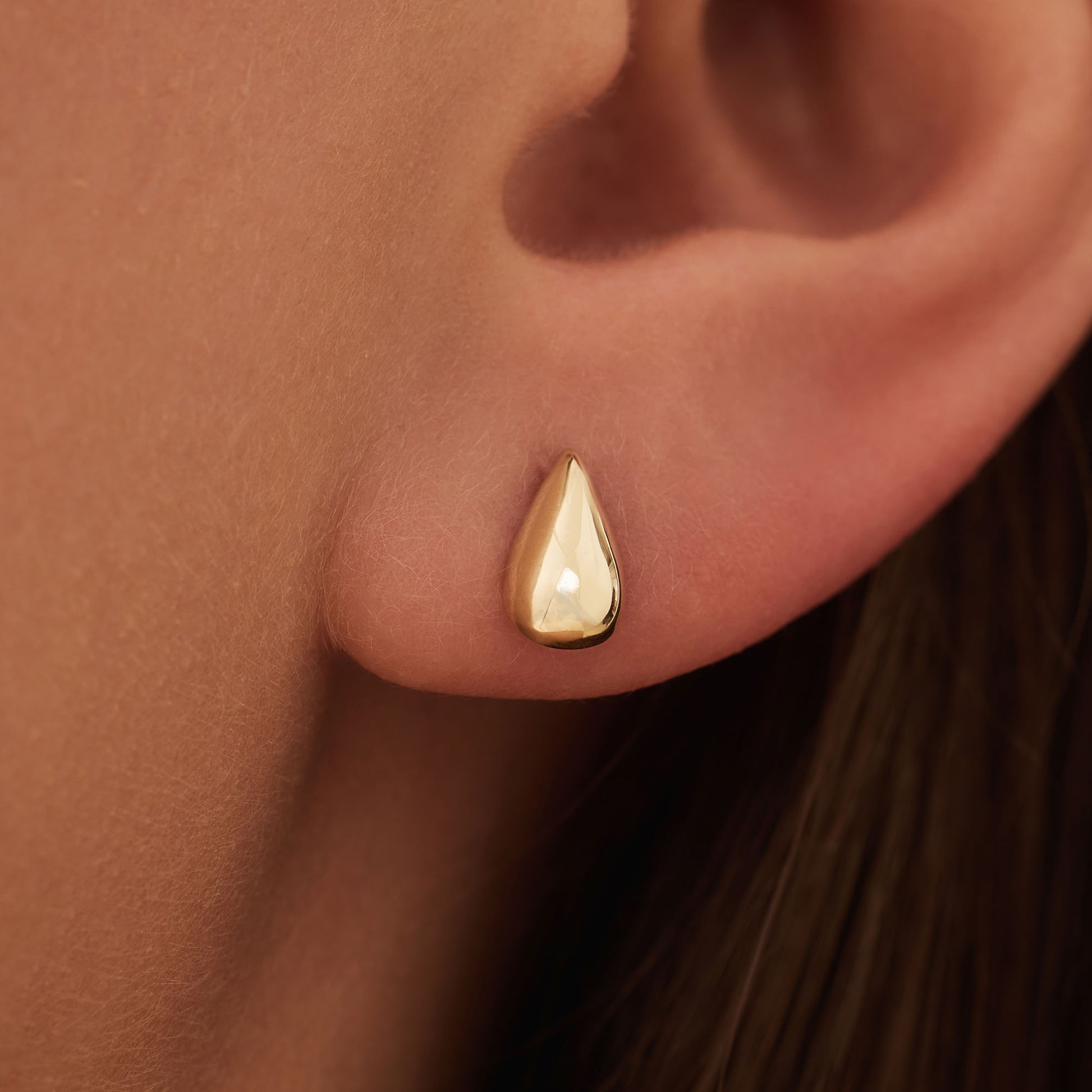 Monceau Séraphine 14 karat gold teardrop ear studs -  - Isabel Bernard