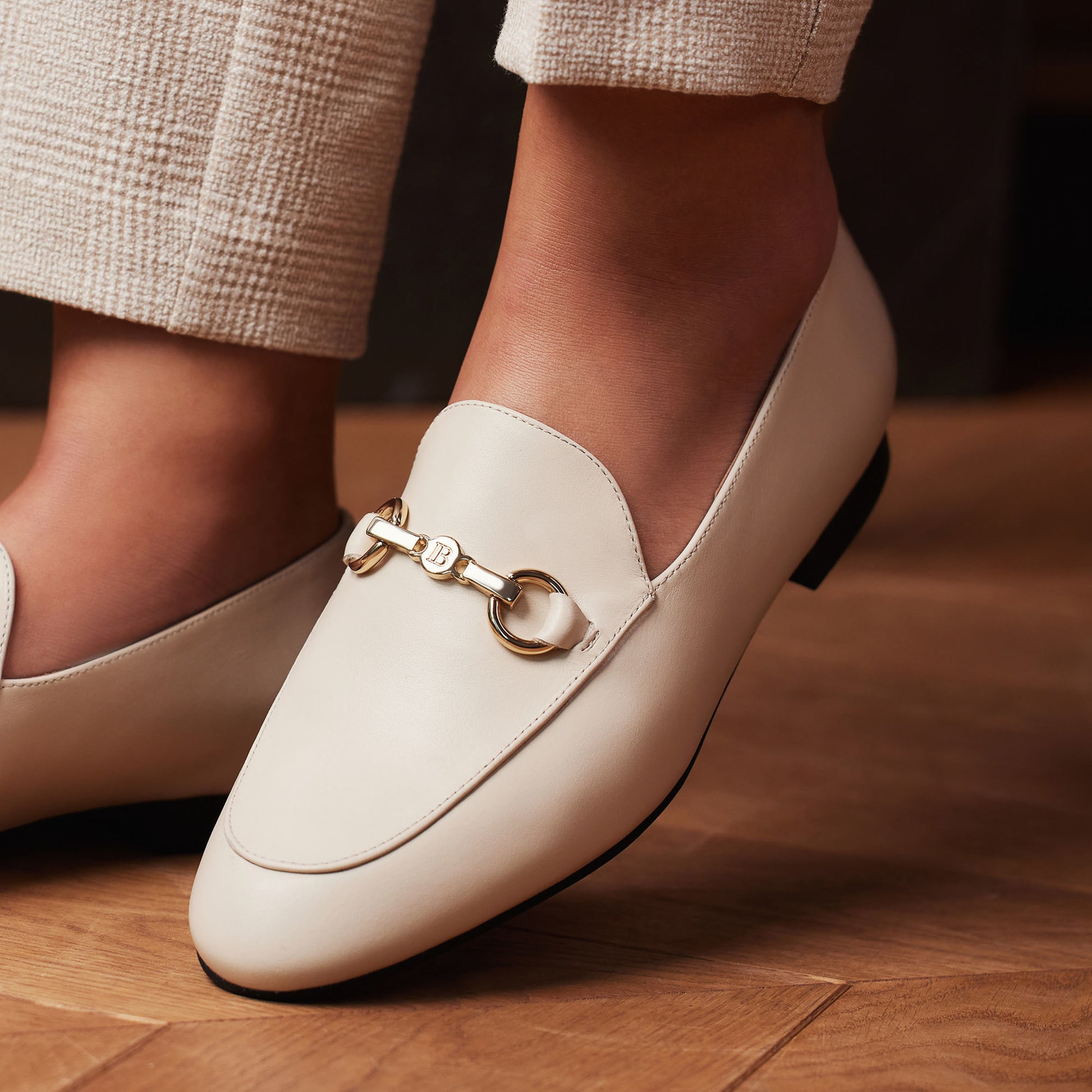 Vendôme Fleur beige calfskin leather loafers -  - Isabel Bernard