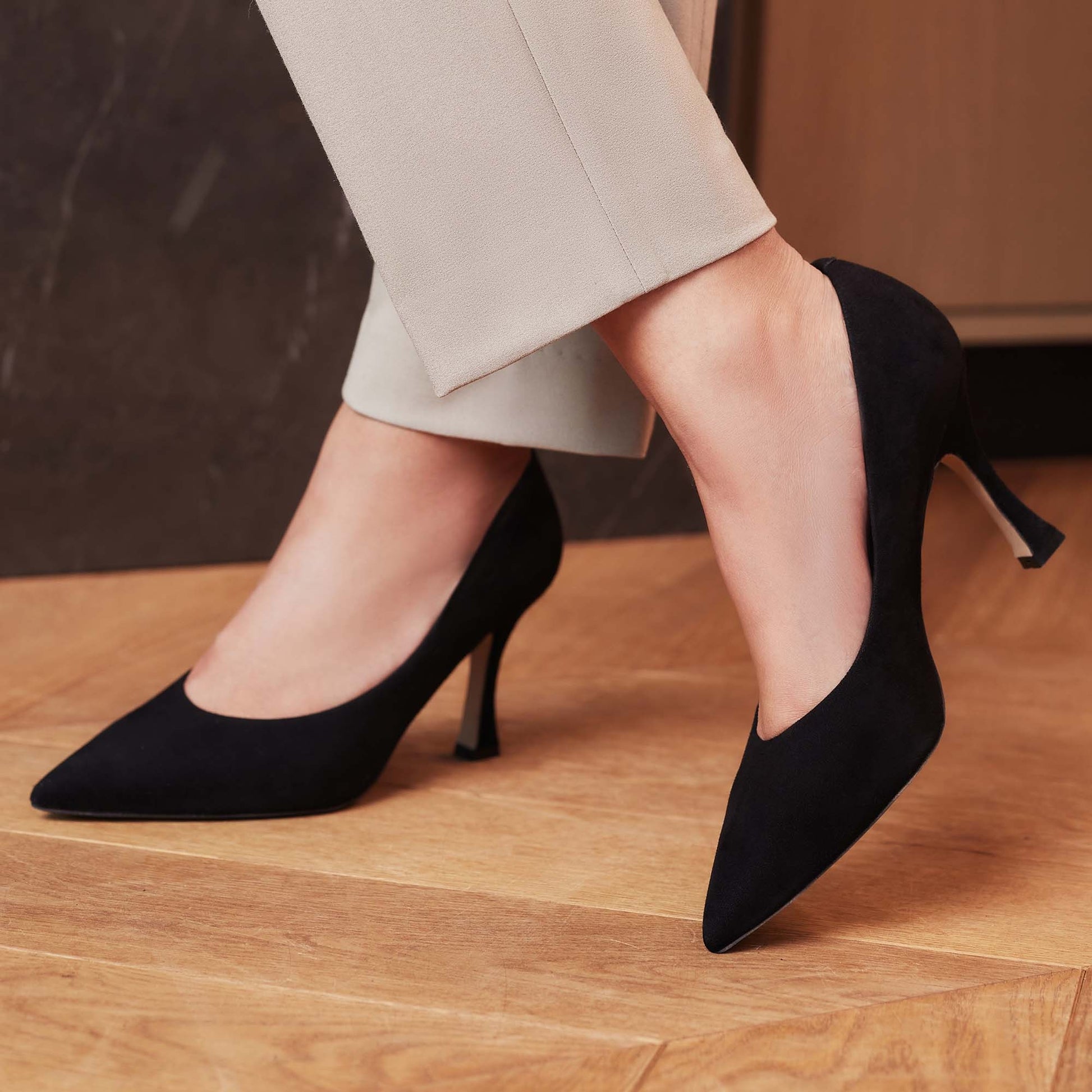 Vendôme Monica black suede pumps -  - Isabel Bernard