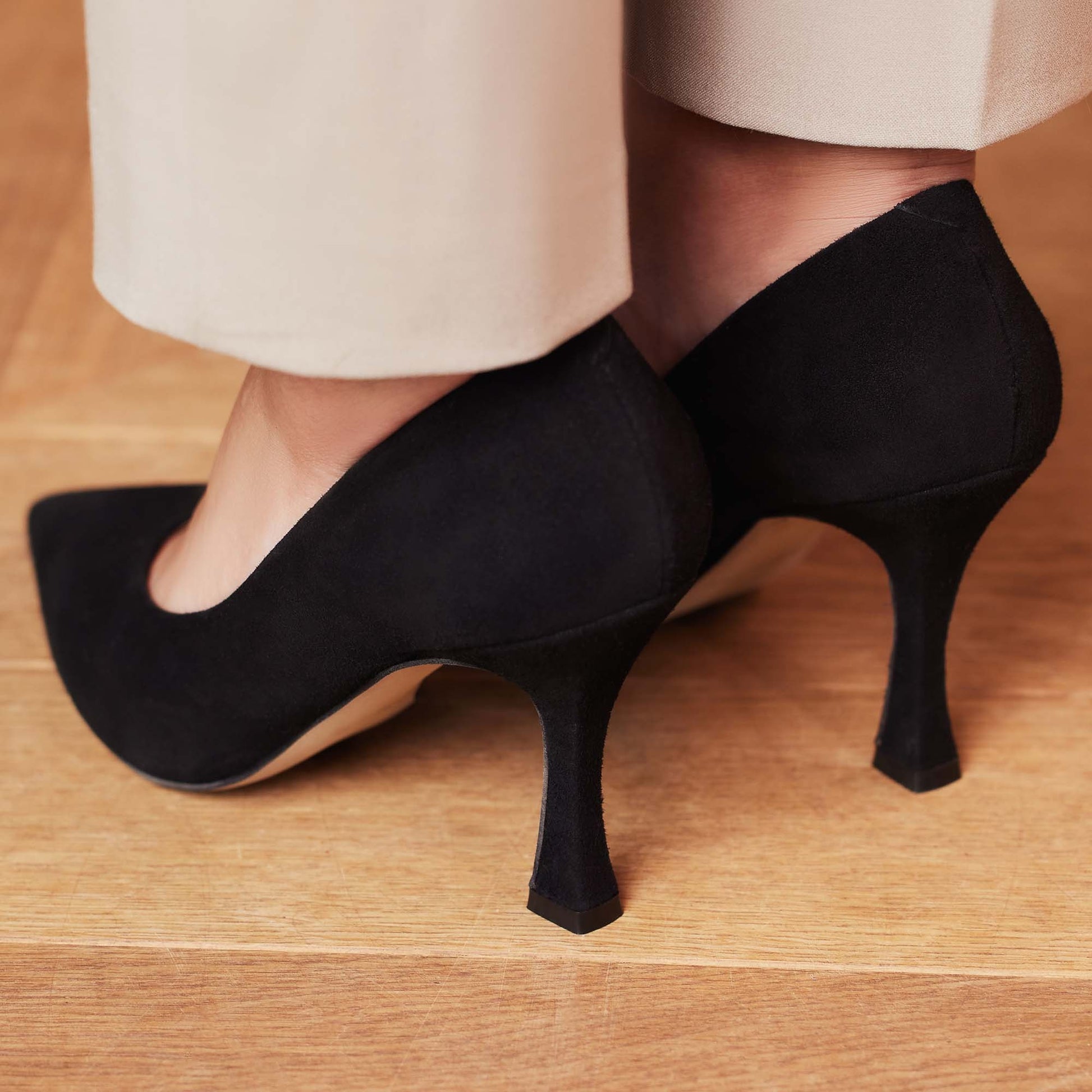 Vendôme Monica black suede pumps -  - Isabel Bernard