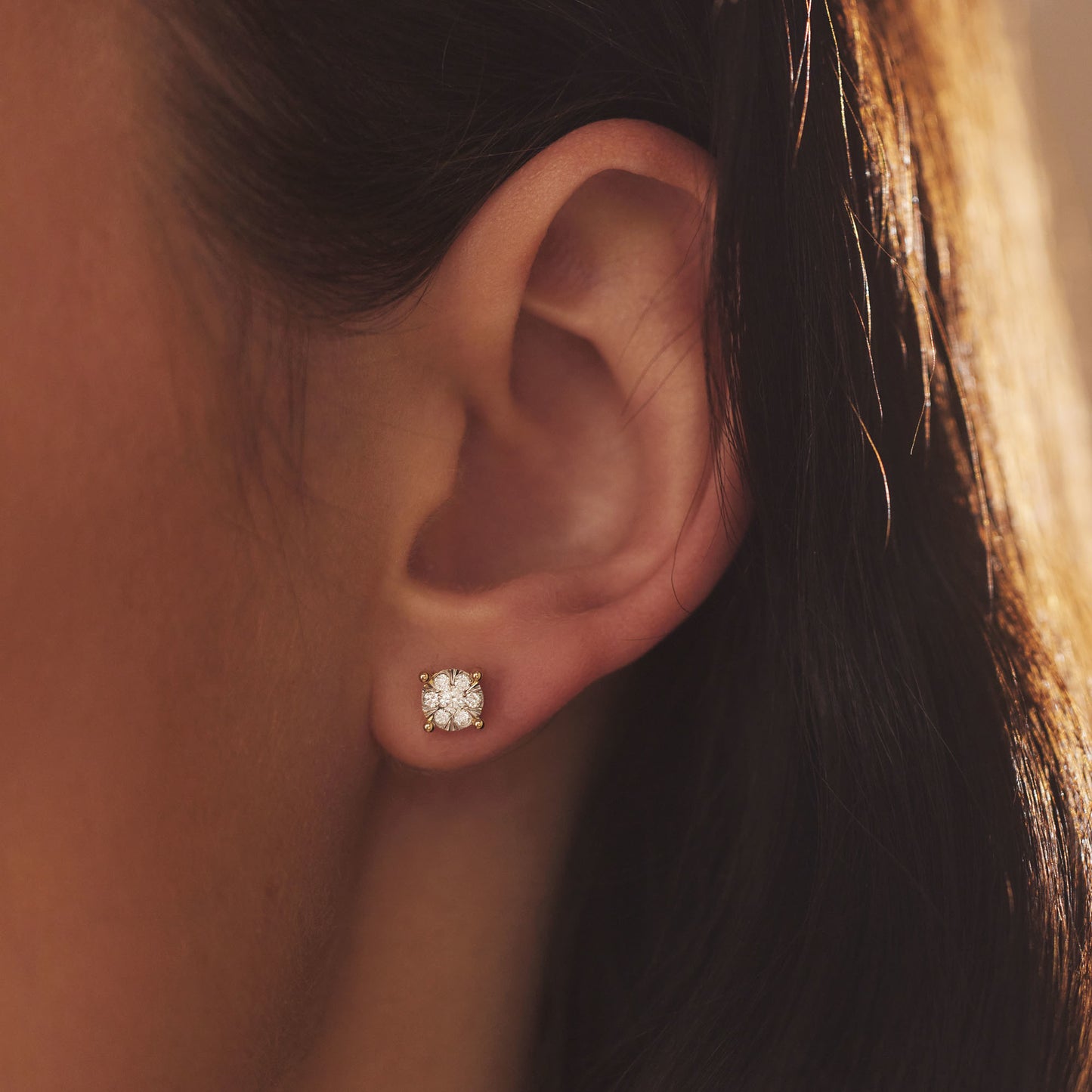 De la Paix Hanaé 14 karat gold stud ear studs with diamond 0.28 carat -  - Isabel Bernard