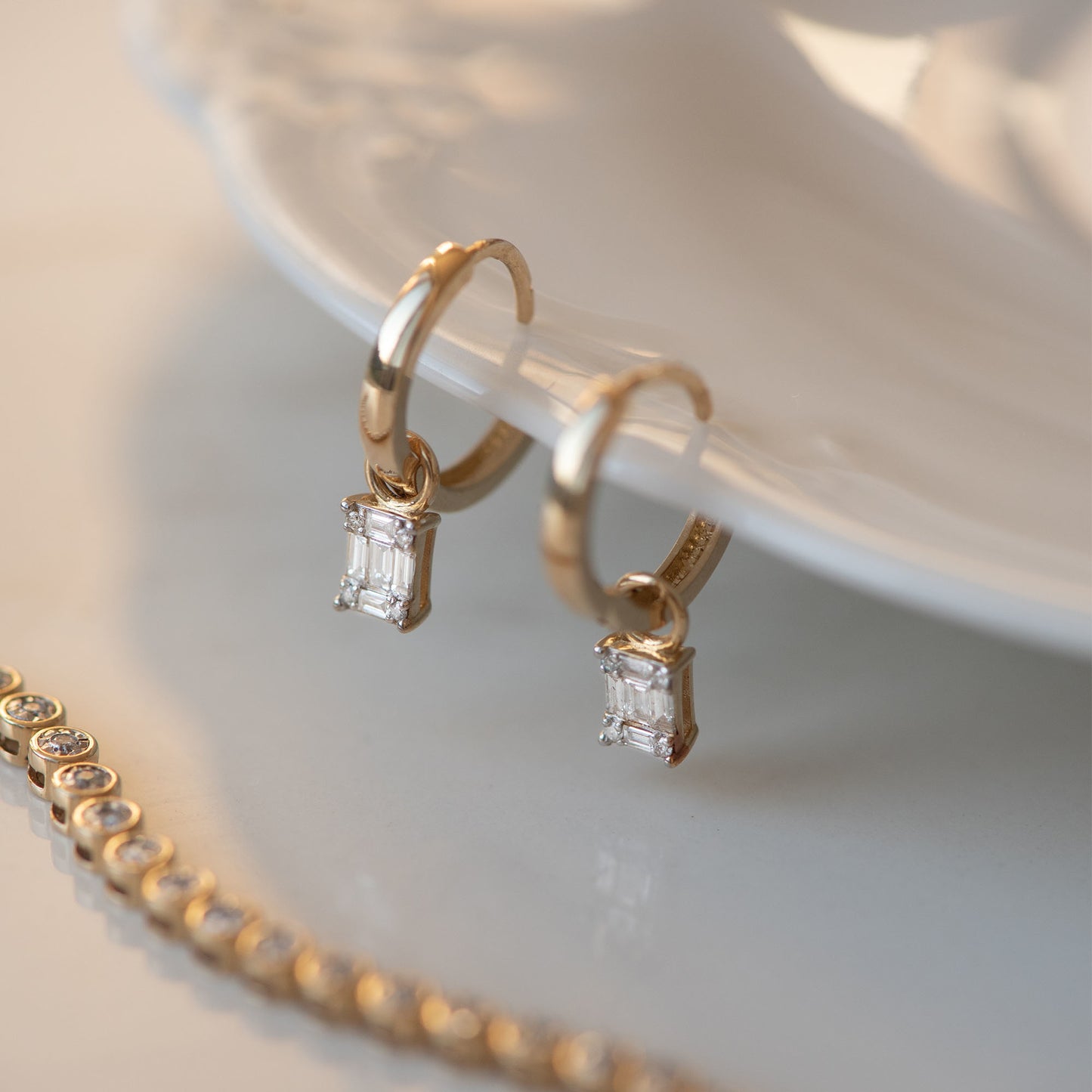 De la Paix Maxime 14 karat gold hoop earrings with diamond 0.18 carat -  - Isabel Bernard