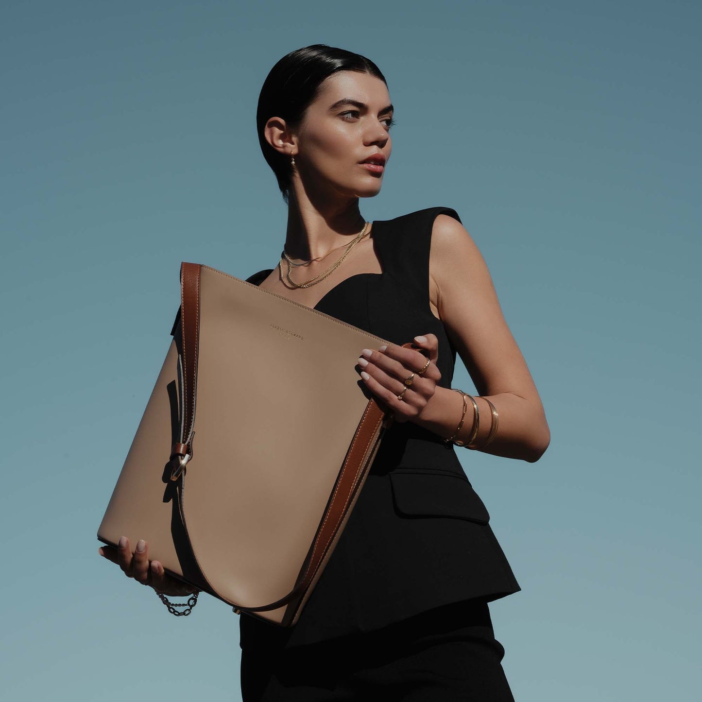 Honoré Lora taupe calfskin leather shoulder bag with laptop compartment -  - Isabel Bernard